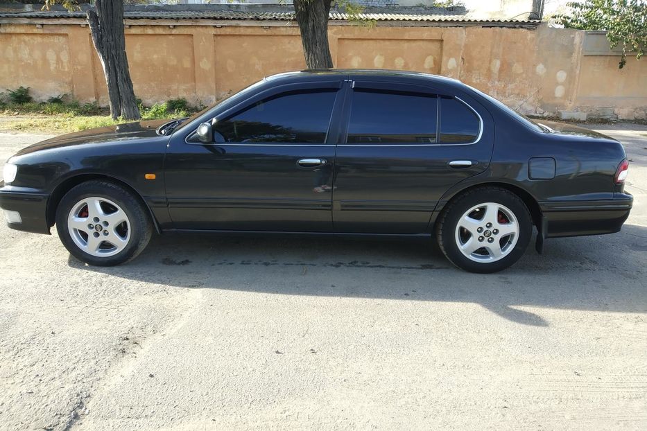 Продам Nissan Maxima 1995 года в Одессе