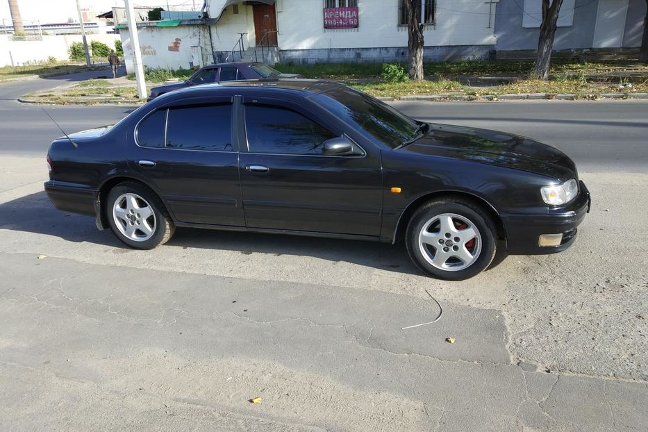 Продам Nissan Maxima 1995 года в Одессе