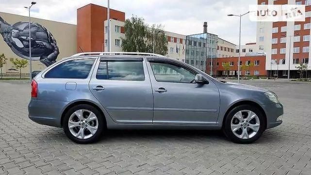 Продам Skoda Octavia A5 2012 года в Львове