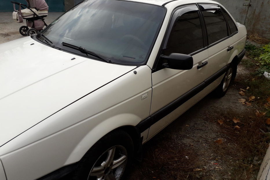 Продам Volkswagen Passat B3 1989 года в Харькове