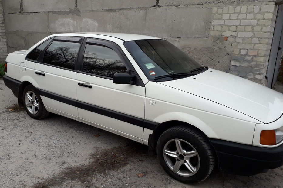 Продам Volkswagen Passat B3 1989 года в Харькове