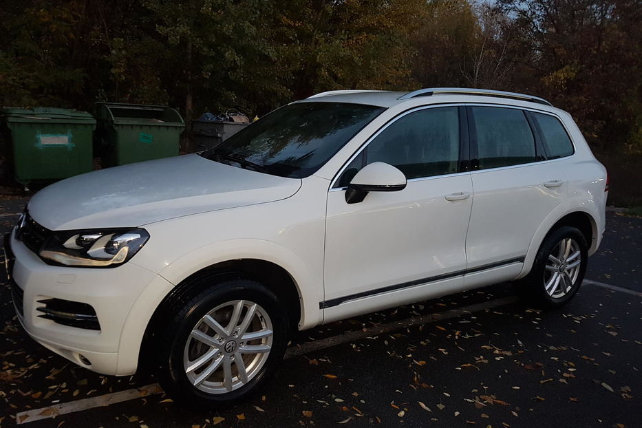 Продам Volkswagen Touareg NF 2013 года в Киеве