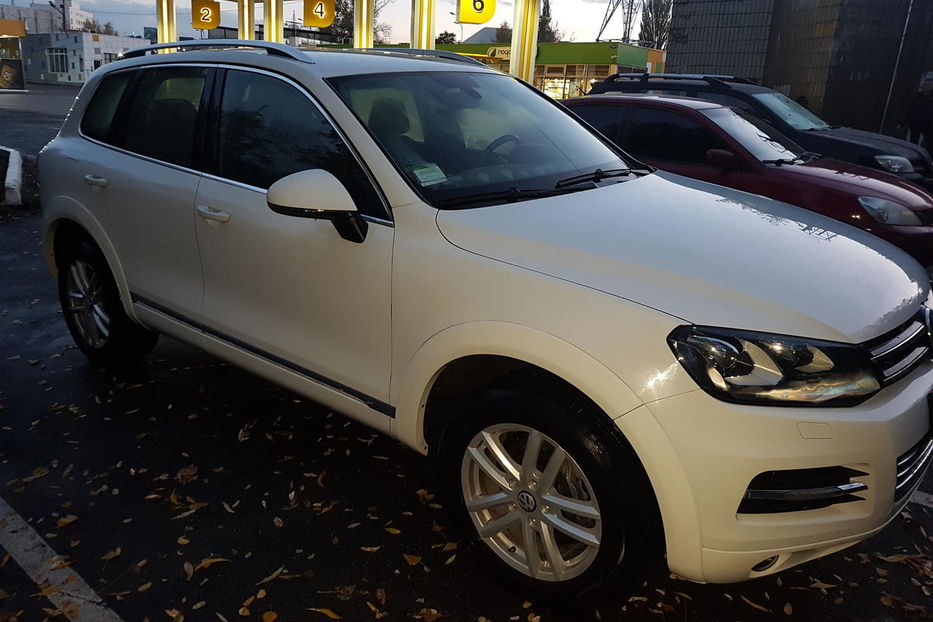 Продам Volkswagen Touareg NF 2013 года в Киеве