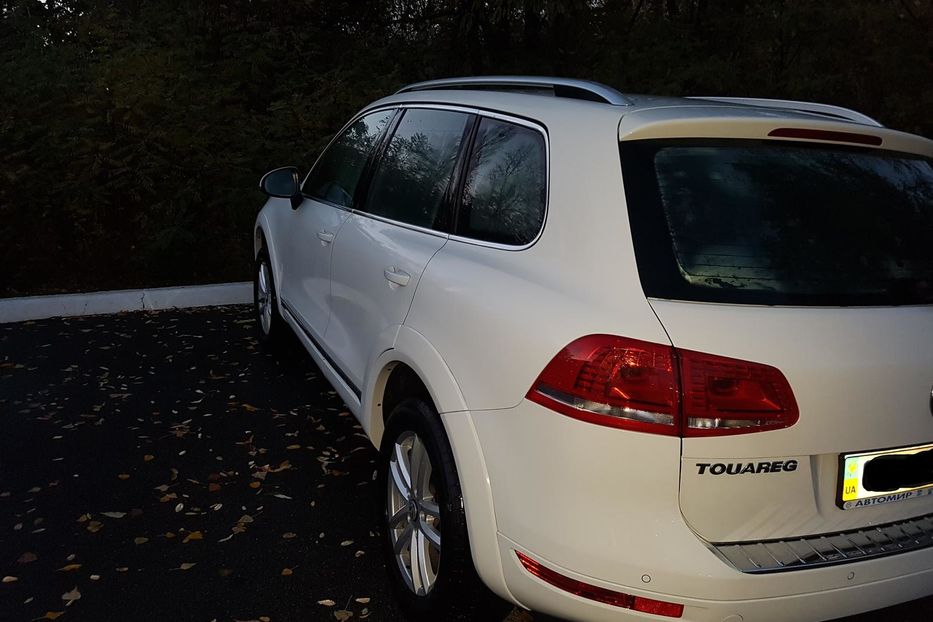 Продам Volkswagen Touareg NF 2013 года в Киеве