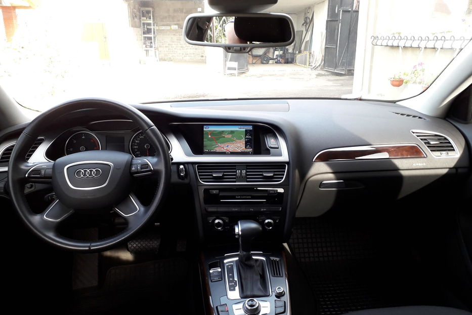 Продам Audi A4 2013 года в Черкассах