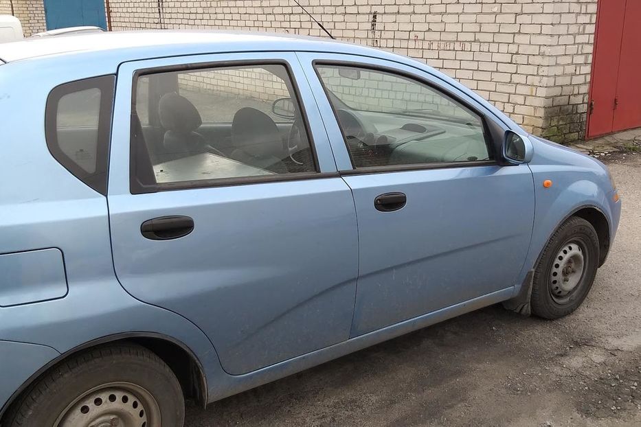 Продам Chevrolet Aveo 2004 года в Харькове