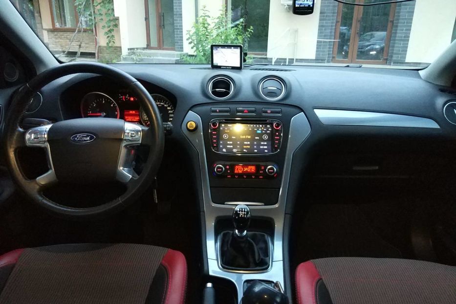 Продам Ford Mondeo 1.6 TDI 2014 года в Ужгороде