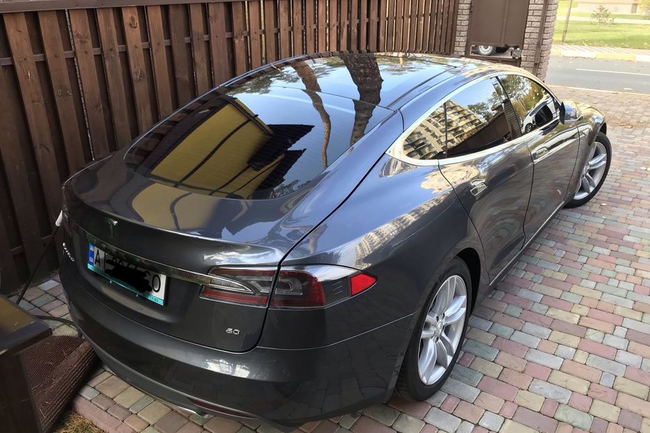 Продам Tesla Model S 60 2015 года в Киеве