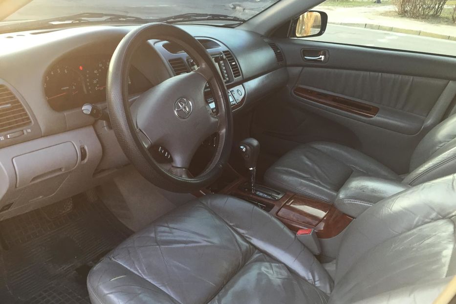 Продам Toyota Camry XLE 2001 года в Киеве