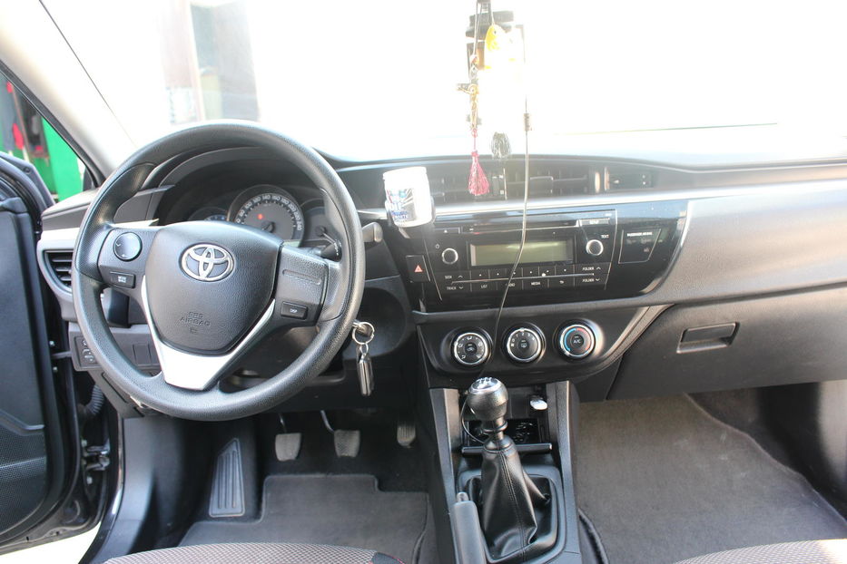 Продам Toyota Corolla 2014 года в г. Тячев, Закарпатская область