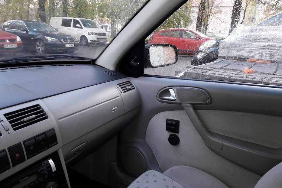 Продам Volkswagen Pointer 1.8 2006 года в Киеве