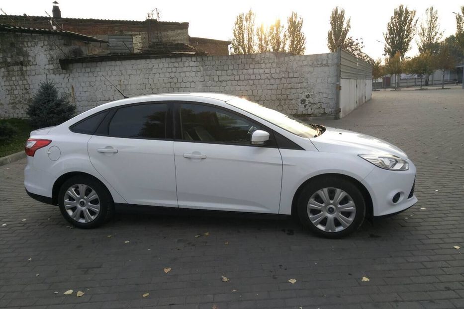 Продам Ford Focus Eco bust 2013 года в Днепре