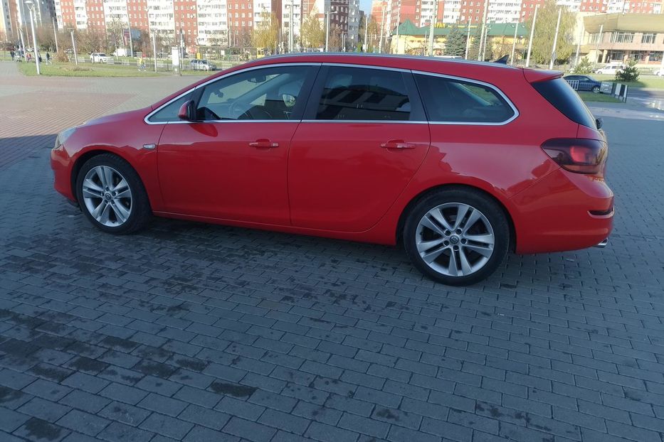 Продам Opel Astra J cosmo sport tour 2011 года в Львове