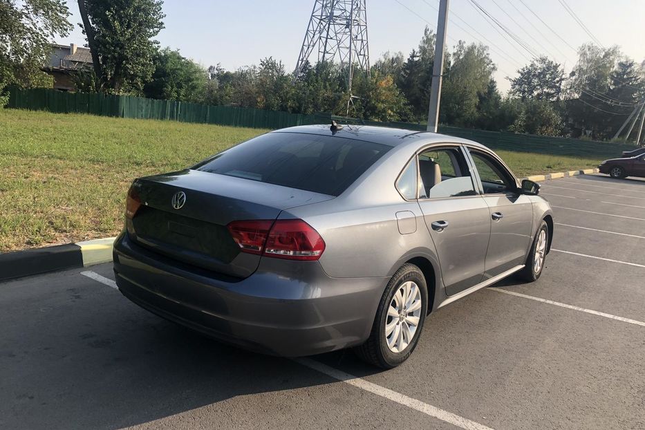 Продам Volkswagen Passat B7 SE 2013 года в Киеве