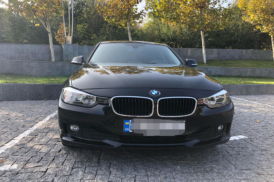 Продам BMW 320 TURBO 2014 года в Одессе