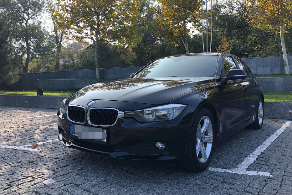 Продам BMW 320 TURBO 2014 года в Одессе