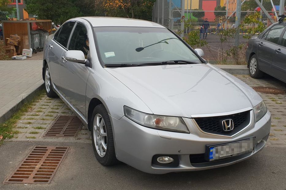 Продам Honda Accord 2004 года в Киеве