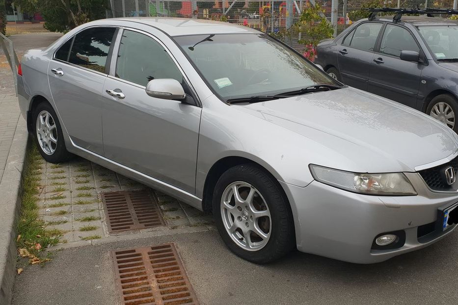 Продам Honda Accord 2004 года в Киеве