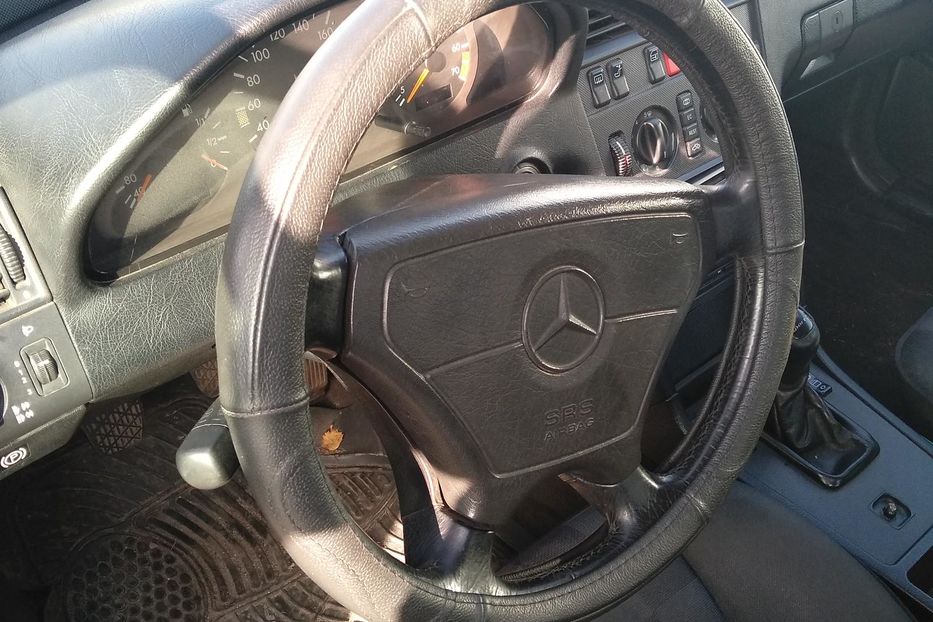 Продам Mercedes-Benz 220 1996 года в Тернополе