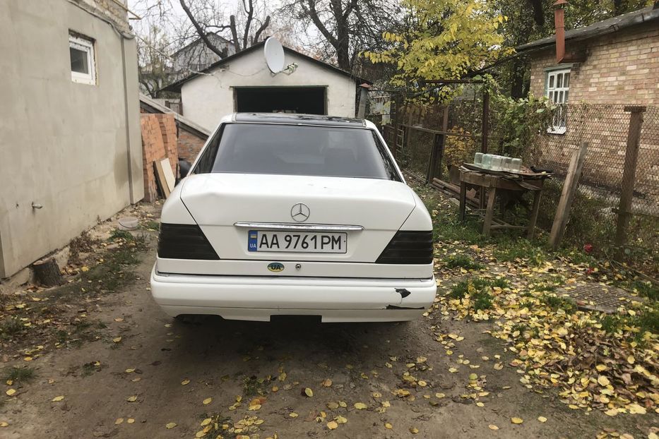Продам Mercedes-Benz E-Class 280 1994 года в Киеве
