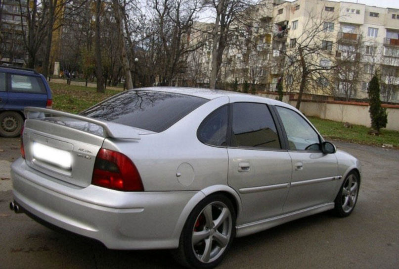 Продам Opel Omega 2000 года в г. Любомль, Волынская область