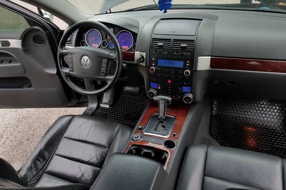 Продам Volkswagen Touareg 2005 года в Черновцах