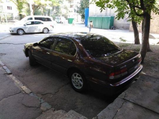 Продам Nissan Maxima 1998 года в Николаеве