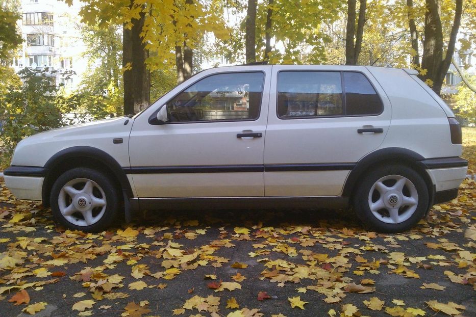 Продам Volkswagen Golf III 1993 года в Киеве