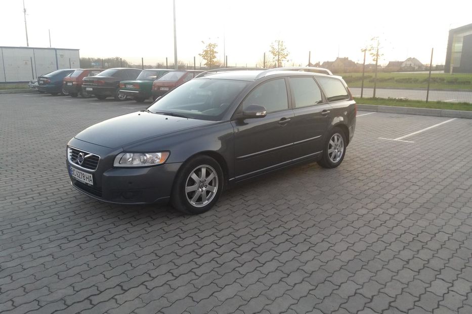 Продам Volvo V50 2011 года в г. Броды, Львовская область