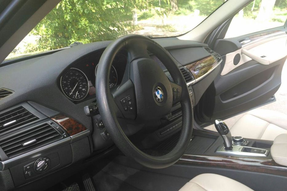 Продам BMW X5 E70 2011 года в Киеве