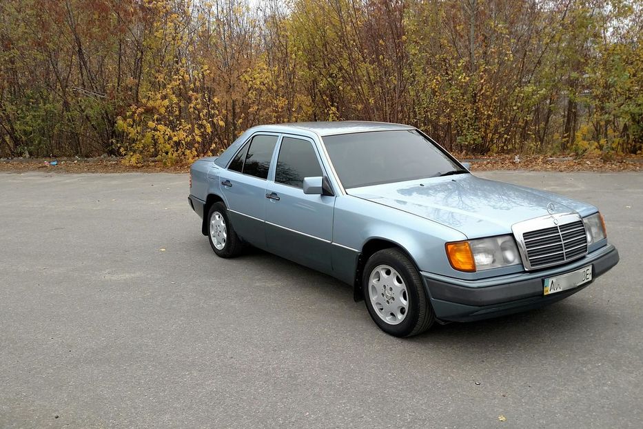 Продам Mercedes-Benz E-Class 1991 года в Харькове