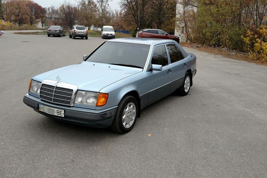 Продам Mercedes-Benz E-Class 1991 года в Харькове