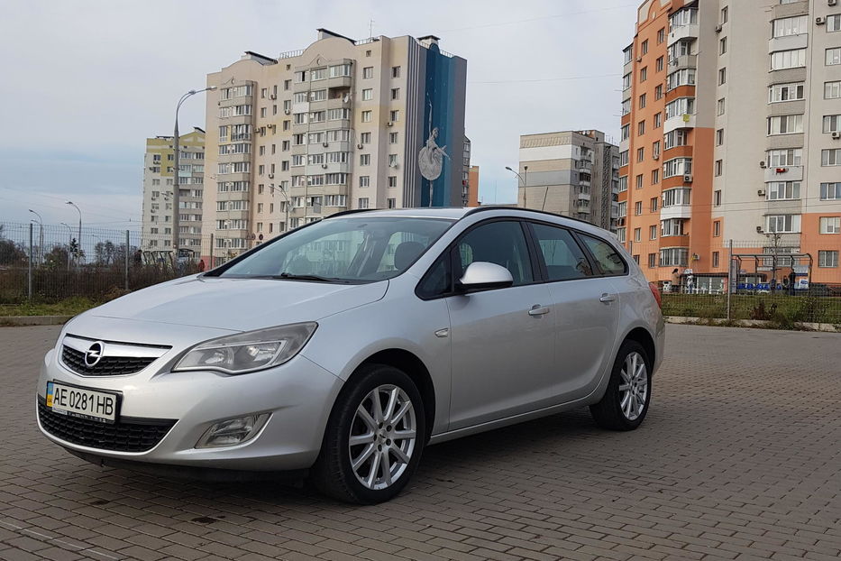 Продам Opel Astra J 2012 года в Виннице