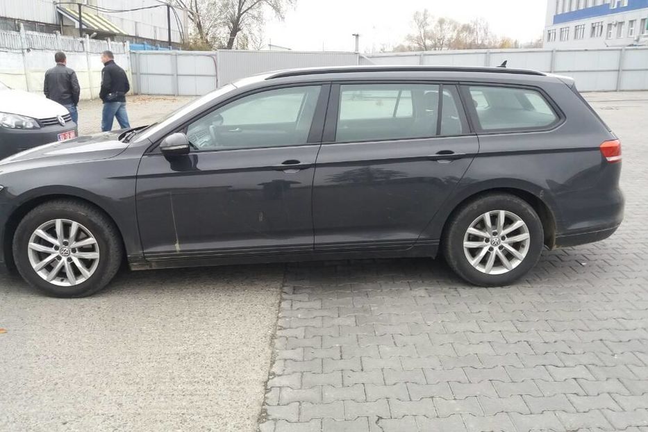 Продам Volkswagen Passat B8 2015 года в Черновцах