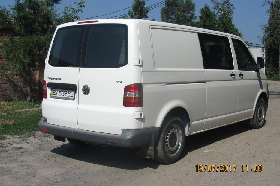 Продам Volkswagen T5 (Transporter) пасс. t5 2006 года в Ровно