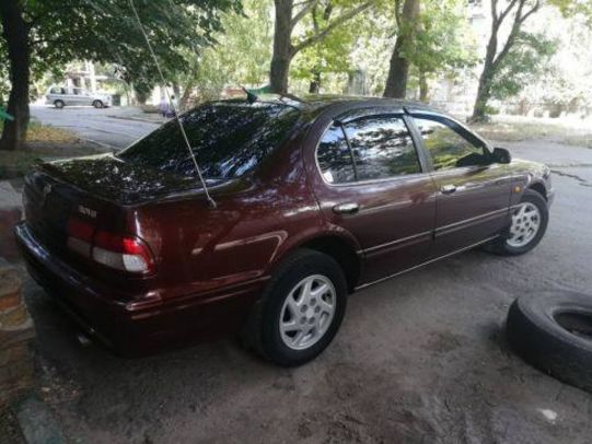 Продам Nissan Maxima 1998 года в Николаеве