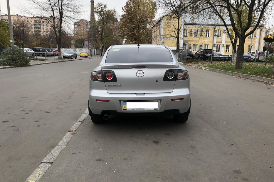 Продам Mazda 3 1.6 2006 года в Киеве