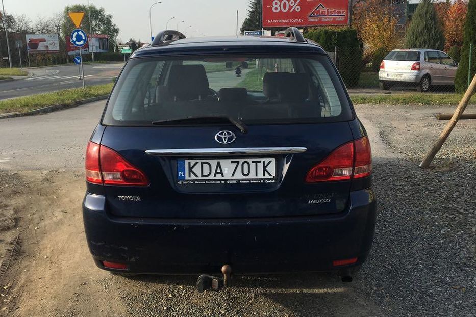 Продам Toyota Avensis Verso 2004 года в Виннице