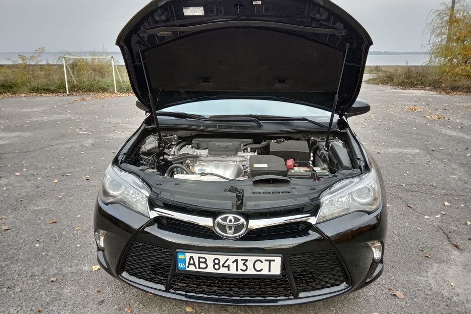 Продам Toyota Camry SE 2016 года в Киеве