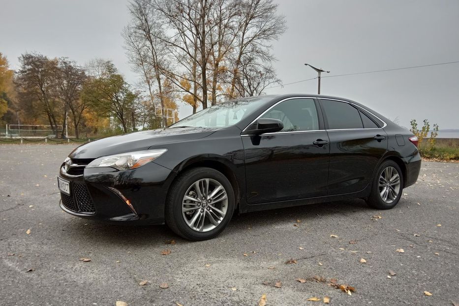 Продам Toyota Camry SE 2016 года в Киеве