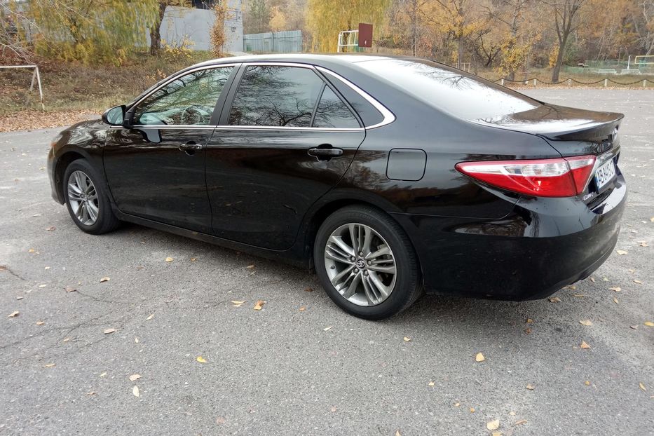 Продам Toyota Camry SE 2016 года в Киеве