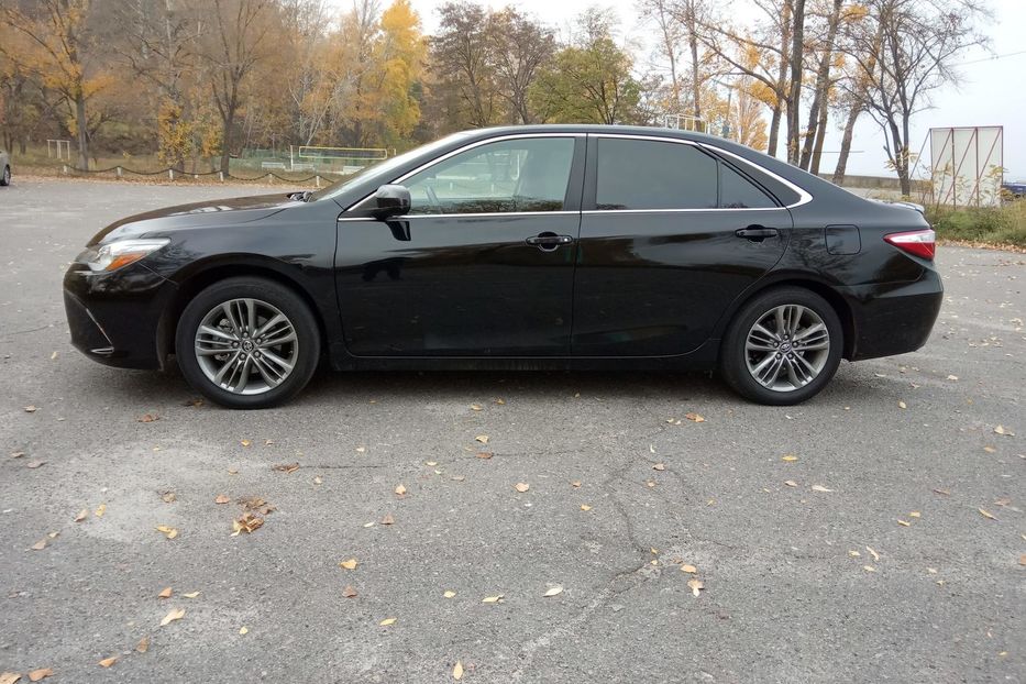 Продам Toyota Camry SE 2016 года в Киеве