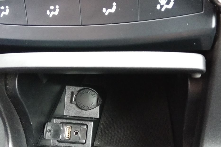 Продам Toyota Camry SE 2016 года в Киеве