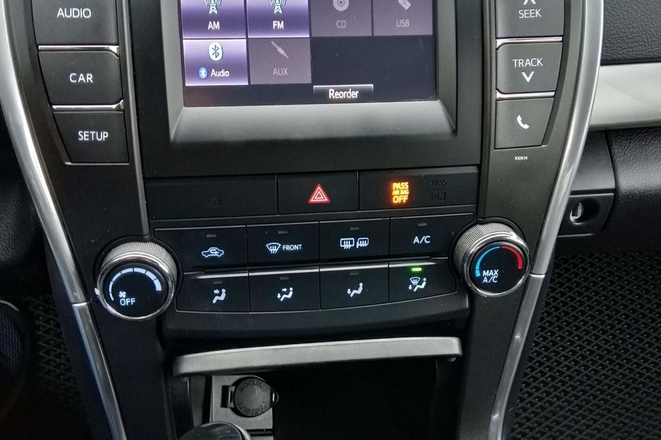 Продам Toyota Camry SE 2016 года в Киеве