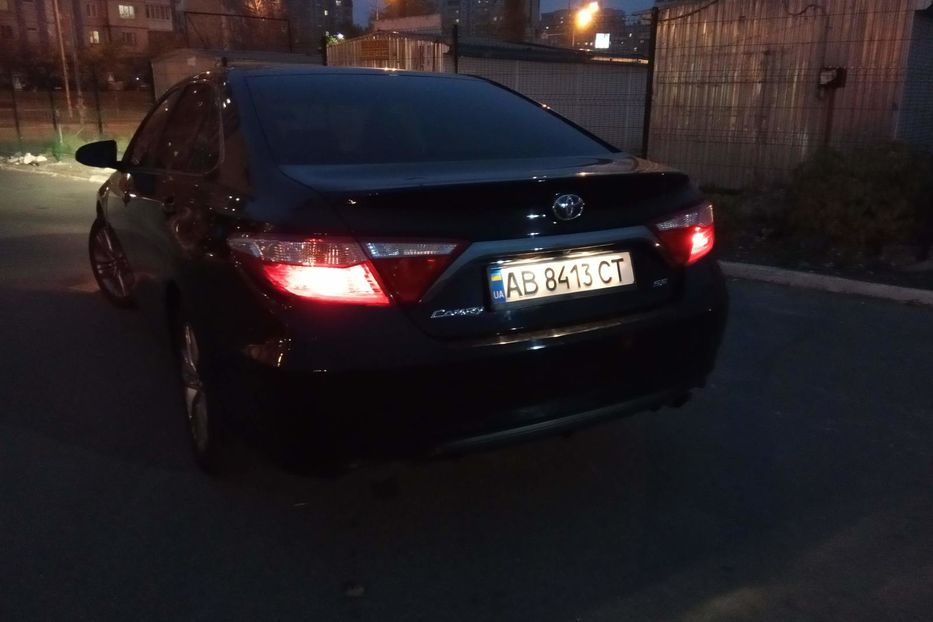 Продам Toyota Camry SE 2016 года в Киеве