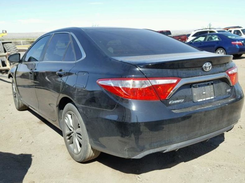 Продам Toyota Camry SE 2016 года в Киеве