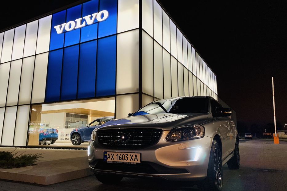 Продам Volvo XC60 Dinamik edition 2018 года в Харькове