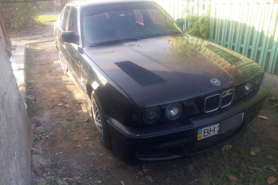 Продам BMW 525 1988 года в г. Черноморское, Одесская область