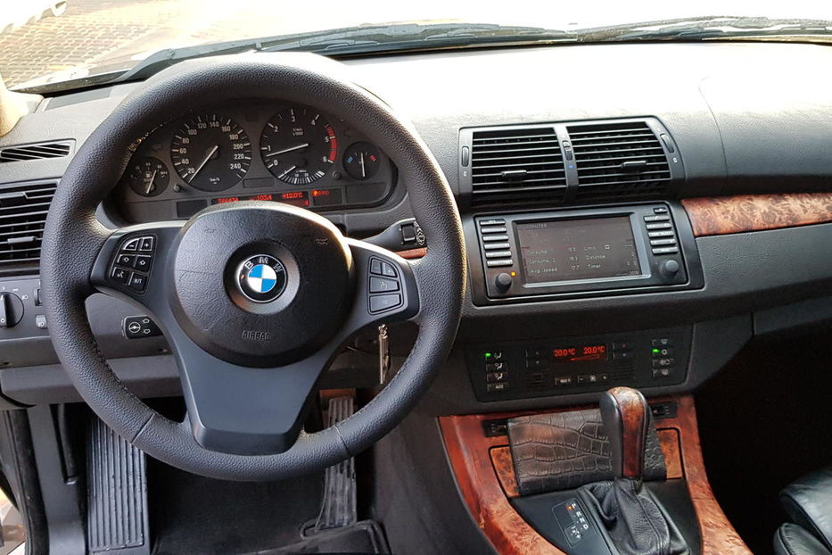 Продам BMW X5 2004 года в Одессе