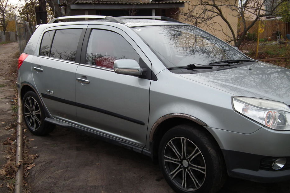 Продам Geely MK Cross 2013 года в Харькове